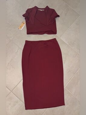 Madden NYC Fitted Midi Pencil Skirt Set in Terracotta